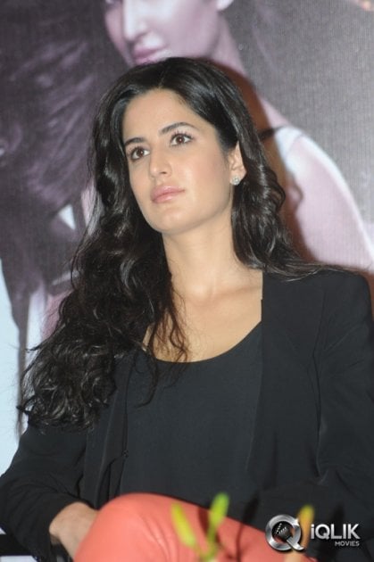 Katrina-Kaif-at-Dhoom-3-Press-Meet